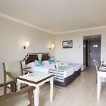 Feriested Nova Park 5*