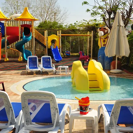 Üdülőközpont Nova Park